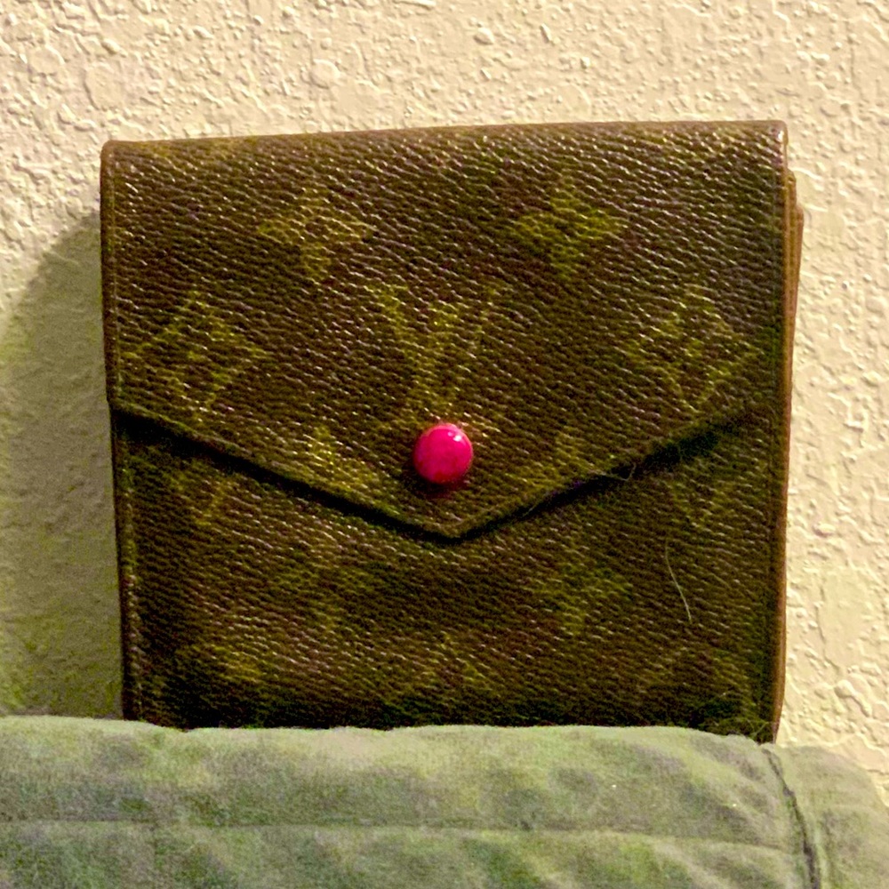 RARE Louis Vuitton Tri-Fold Wallet Brown Monogram Elise 1983 Collection, Pink